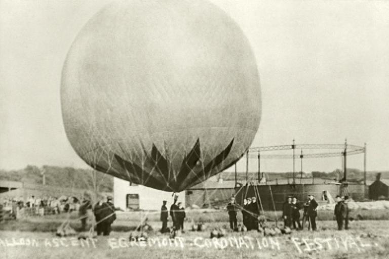 hot air balloon