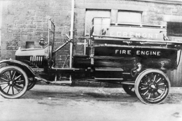 Example of an old fire engine